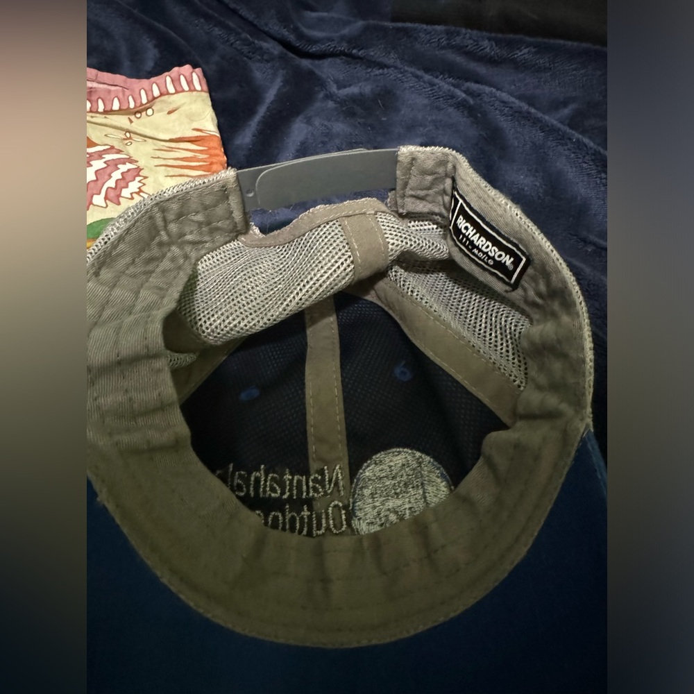Trucker hat - Picture 2 of 2
